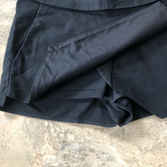 Aritzia Skort - Picture 3 of 4
